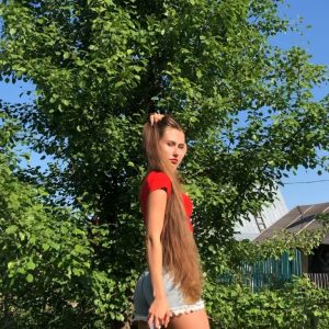 Hot Long Hair Brunette Vera S Sexy Hair Play Outside Long Hair