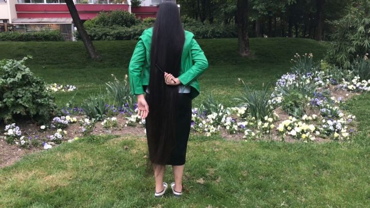 Super Long & Healthiest Hair Combing in the Park