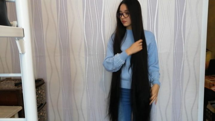 Laskova Anastasia - The Silky Show at Dormitory with her Dark Mane