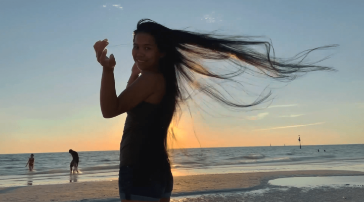 Very Windy & Relaxing Hair Play in Clearwater Beach - Image 7